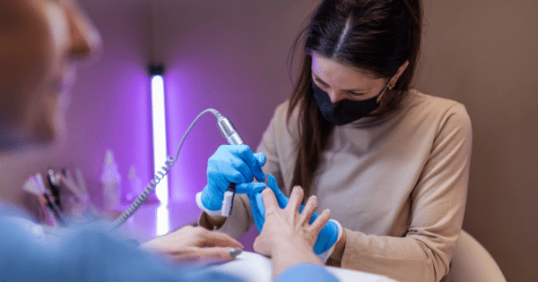 5 Things Your Nail Technician Doesn’t Tell You About Acrylics