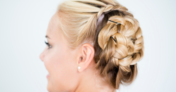 How To Get Messy Bun Hairstyles The Right Way